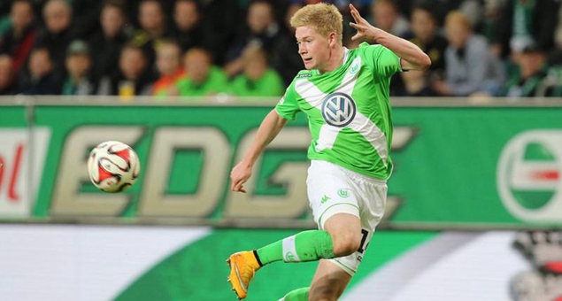 足球国足青训成果显现，小将成多队抢手货（国足青训见成效，年轻球员成各队争夺焦点）