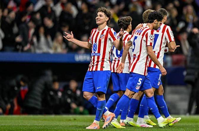 联想天禧AI足球智能体正式上线，亮相咪咕世界杯抽签夜直播（联想天禧AI足球智能体发布，首秀亮相咪咕世界杯抽签夜直播）